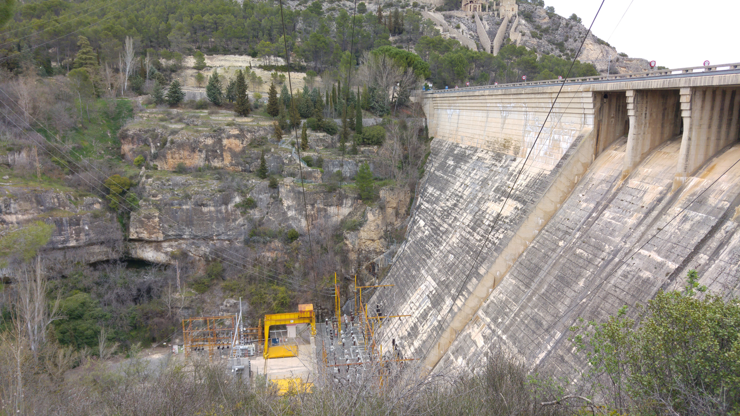 El embalse de Entrepeñas desde su presa en Sacedón (Guadalajara). Entrepeñas y Buendía