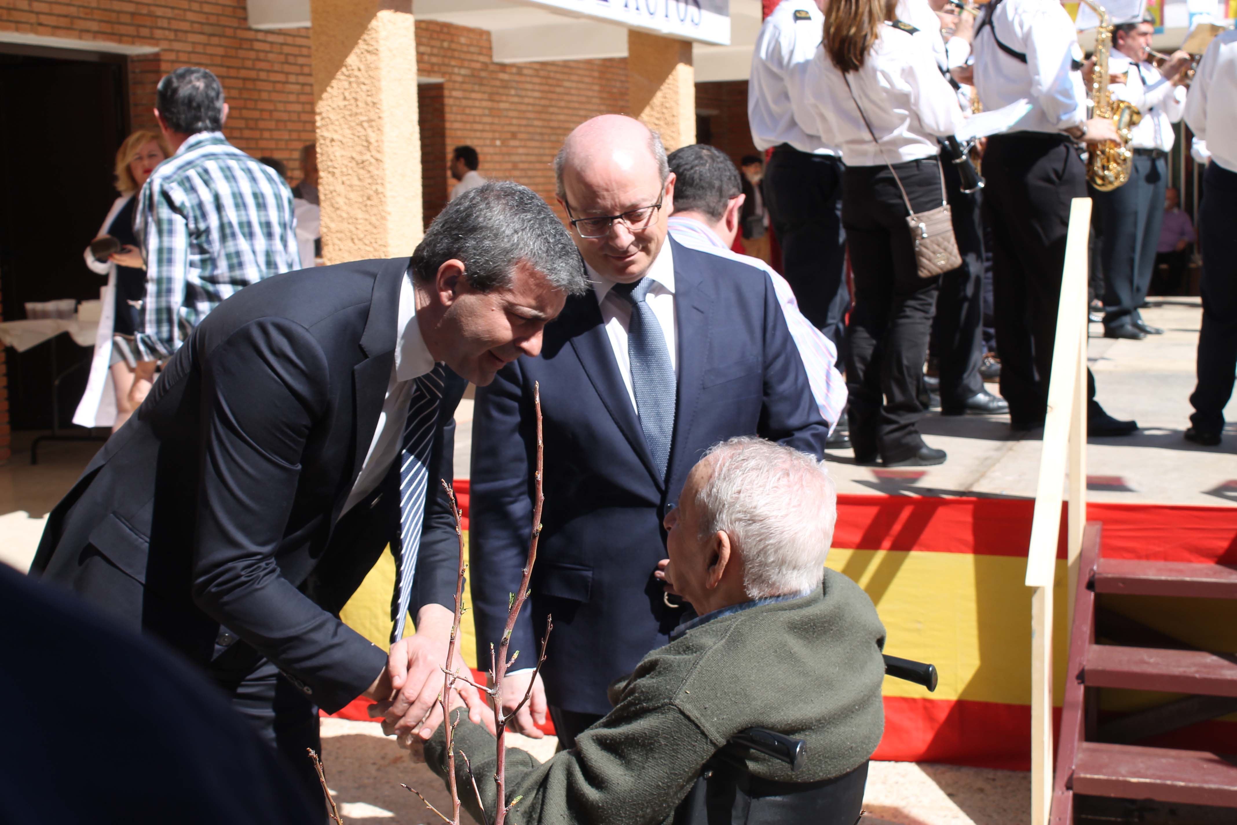 La Residencia, cuando fue a visitarla el presidente de la Diputación, Álvaro Gutiérrez