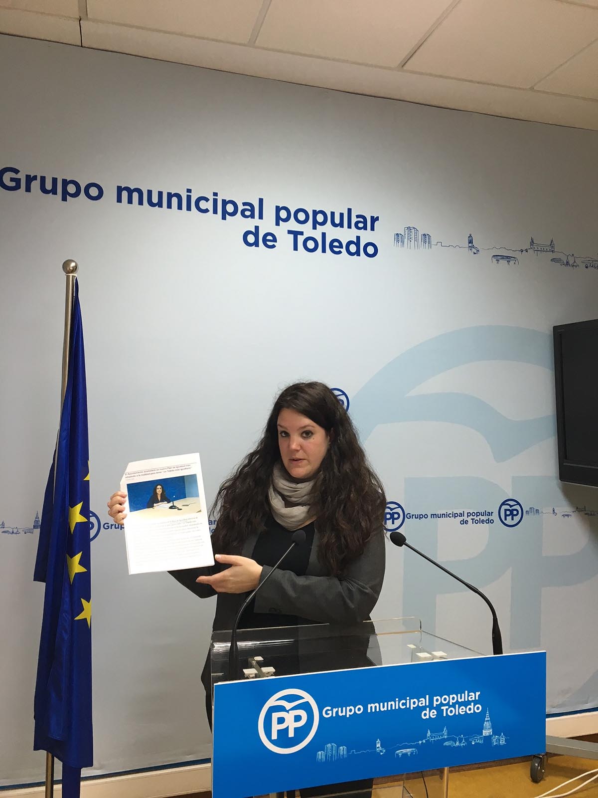Cristina Peces pide a Tolón el II Plan de Igualdad