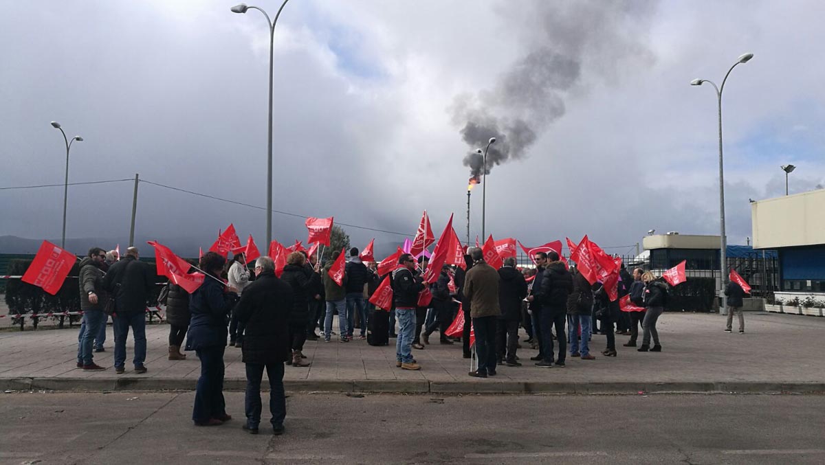 Concentración de CCOO y UGT en Ciudad Real.