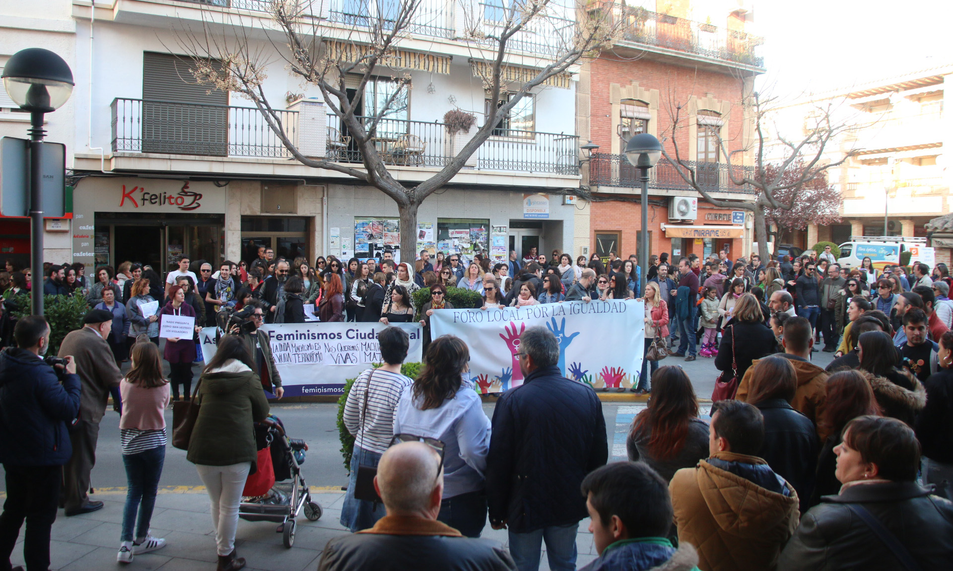 Concentración de repulsa a las agresiones sexuales en Miguelturra