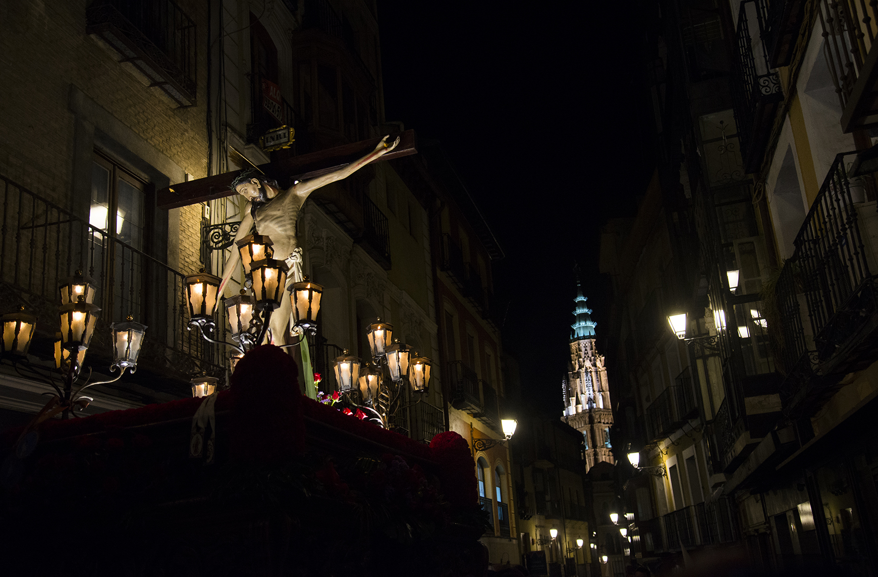 Santísimo Cristo de la Vega en la calle Comercio de Toledo.