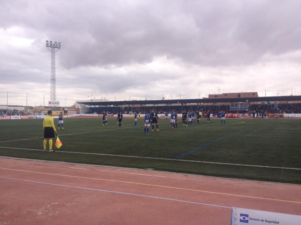 Imagen del derby entre el Socuéllamos y el Toledo