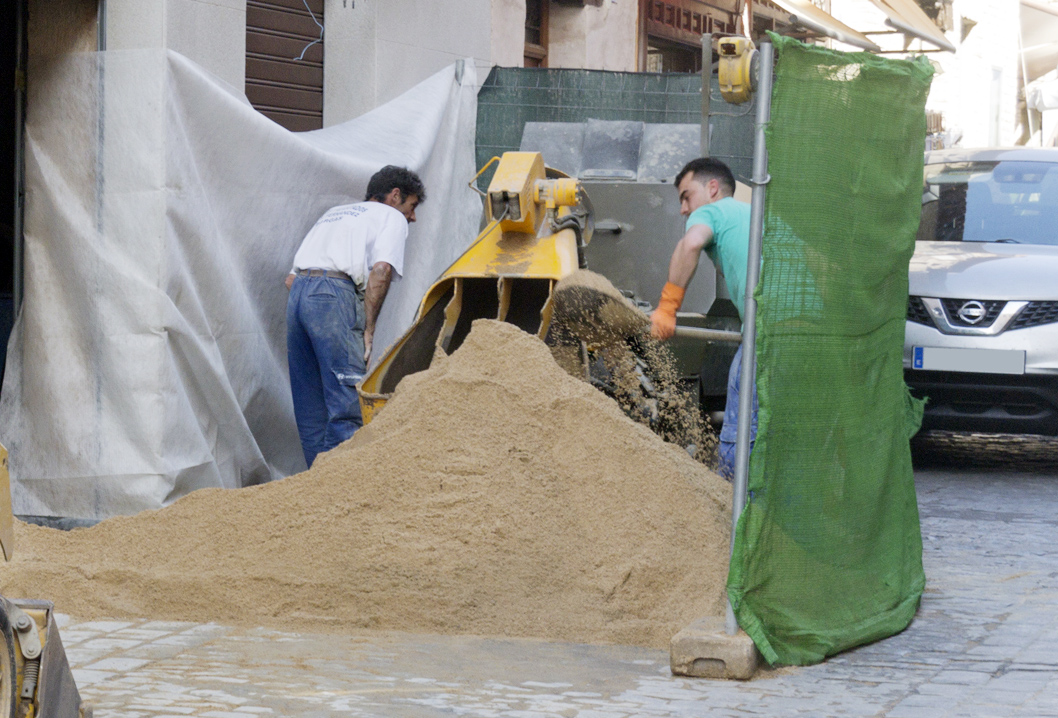 Operarios de obra en Toledo. Construcción trabajadores