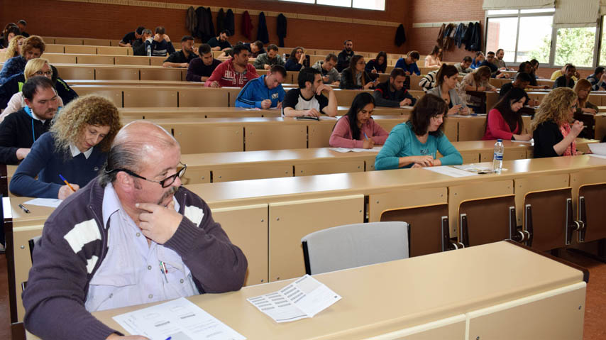 Prueba de acceso a la universidad para personas de entre 25 y 45 años.