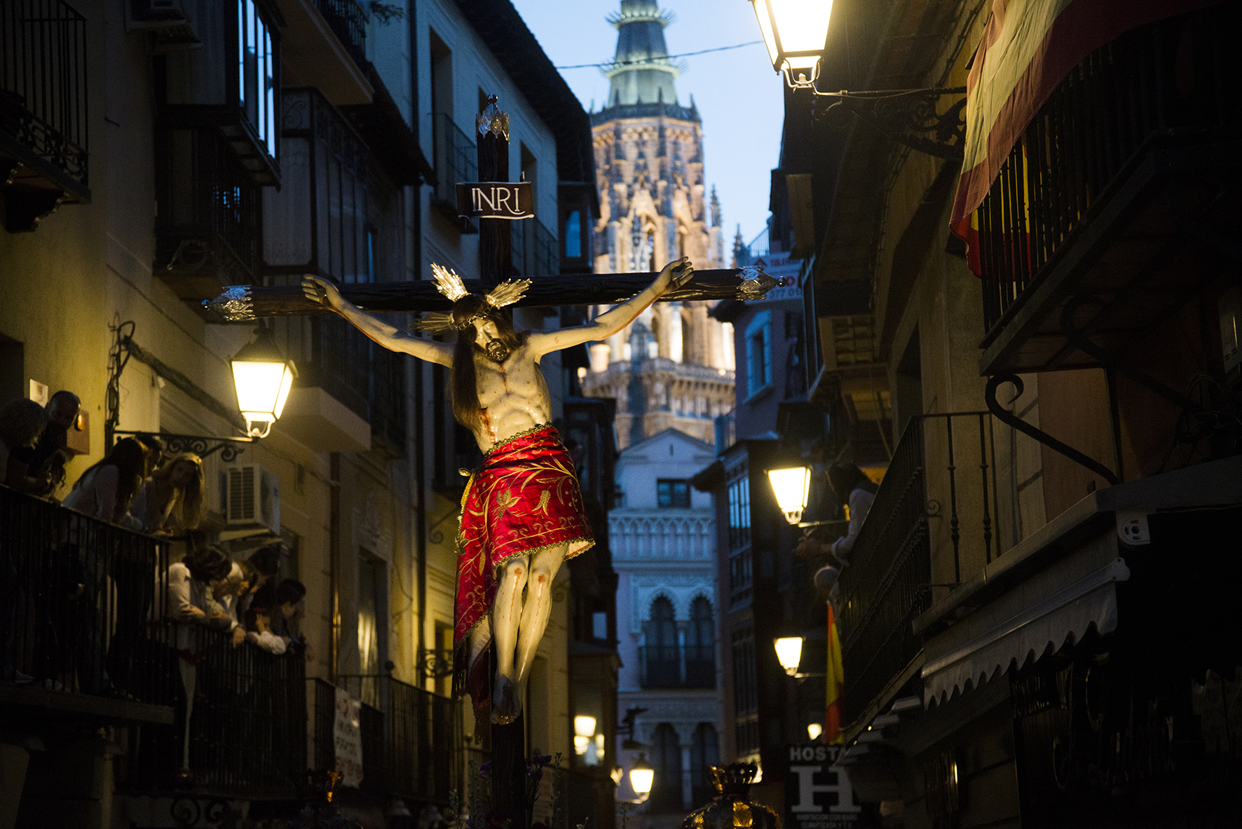 Cristo del Calvario a su paso por la calle Comercio.