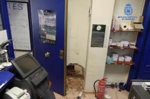 Butrón en una administración de lotería de Toledo.