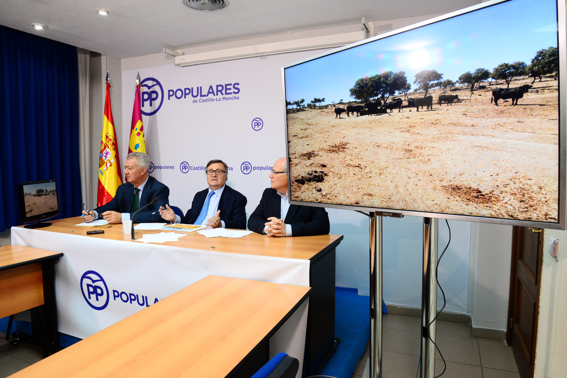 Julián Morales, Arturo García-Tizón y José Luis Rivas.