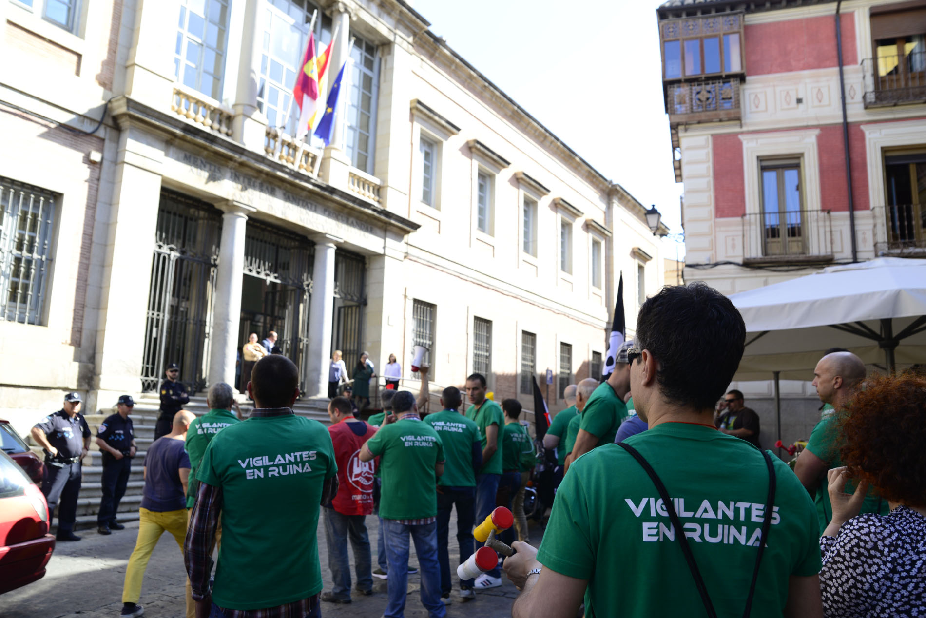 Los vigilantes seguirán protestando mañana jueves