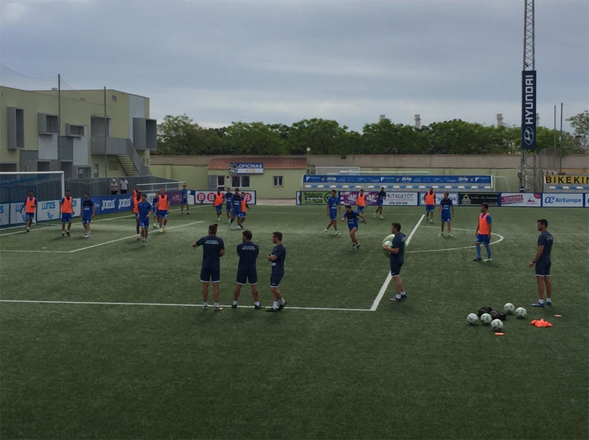 Entrenamiento del Atlético Baleares, rival del Toledo