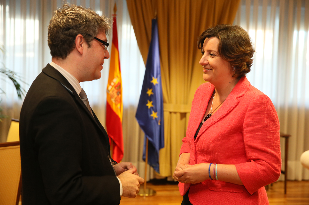 Reunión entre em ministro de Energía, Álvaro Nadal, y la consejera de Economía de CLM, Patricia Franco