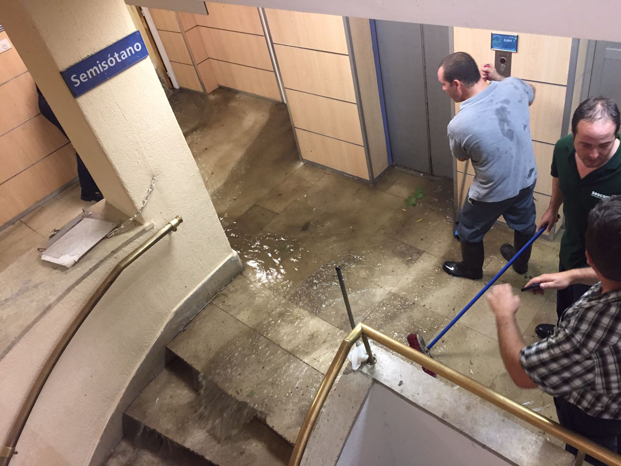 Inundación en el hospital de Toledo por la tromba de agua caída