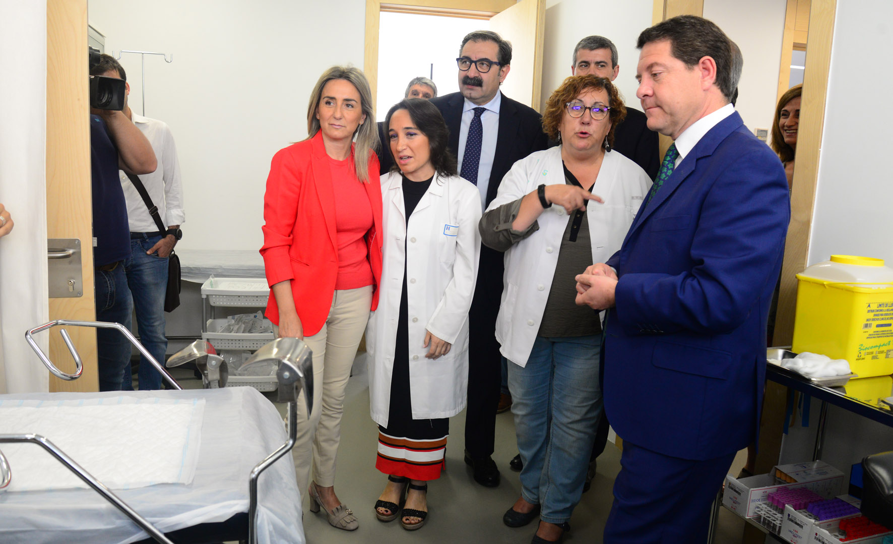 Page y Tolón inauguran el consultorio médico de Azucaica