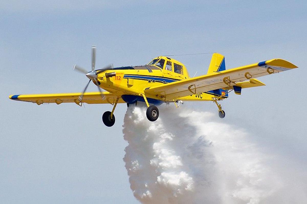 Castilla-La Mancha ayuda a Portural con dos aviones como este