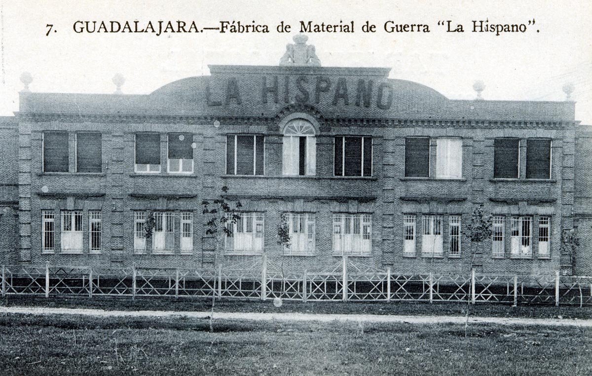 Fotografía antigua de la Hispano Suiza.