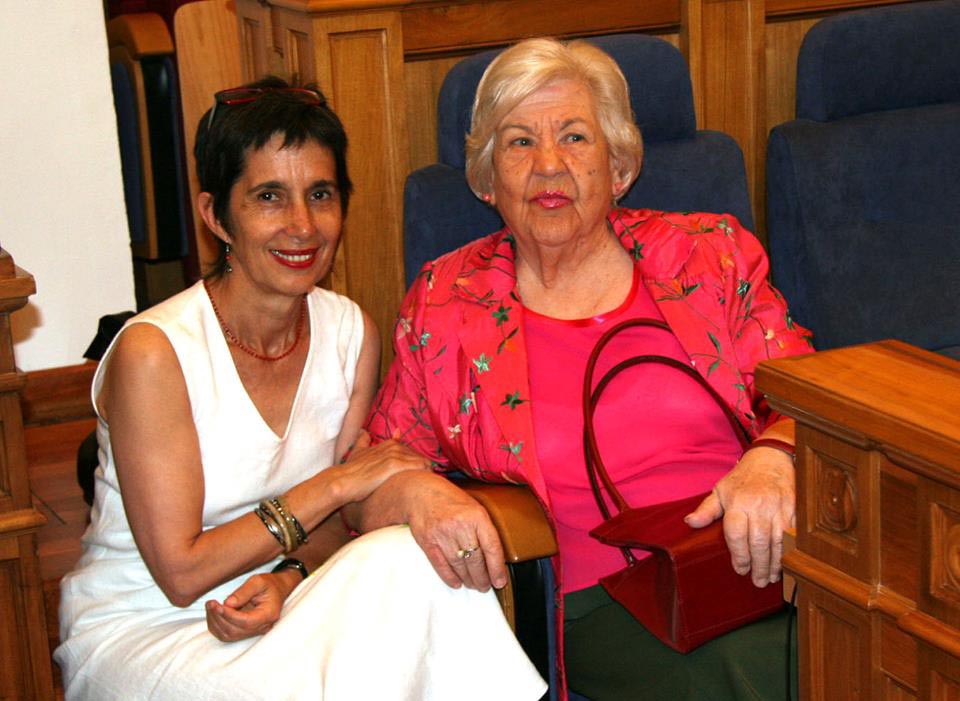 Leonor Machado en la visita que hizo a la sede de las Cortes de CLM.