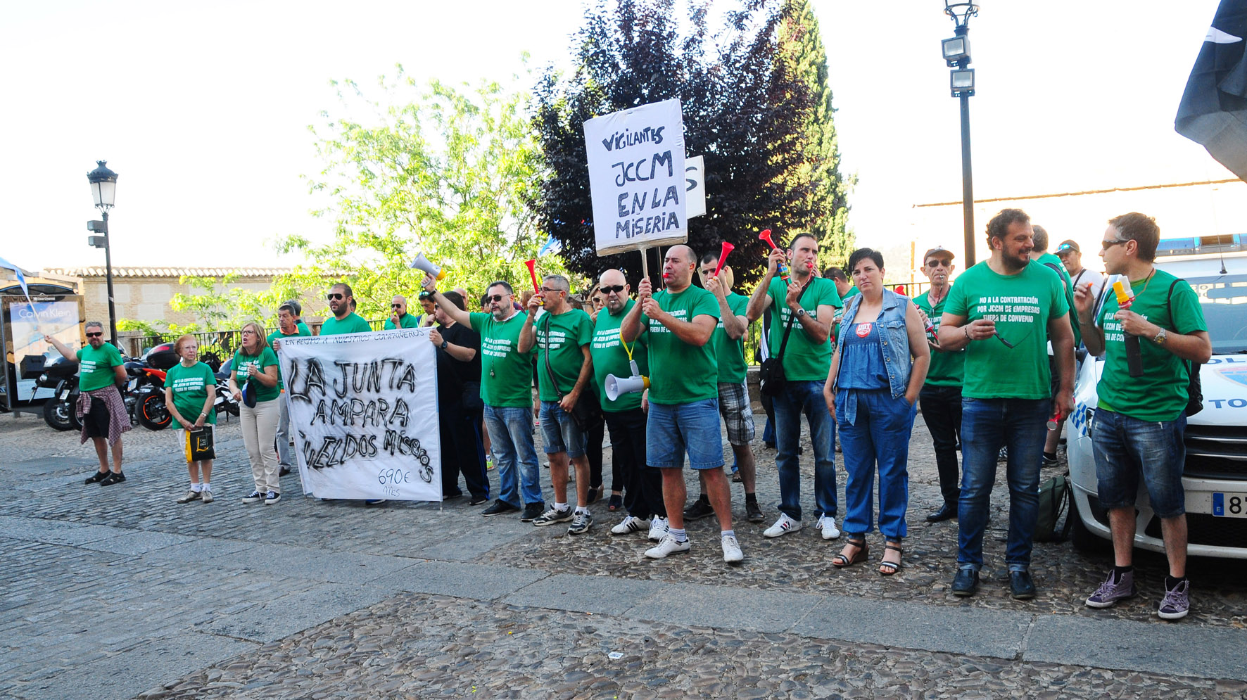 La "última" de la UTE: no pagar toda la nómina de julio a los vigilantes de seguridad