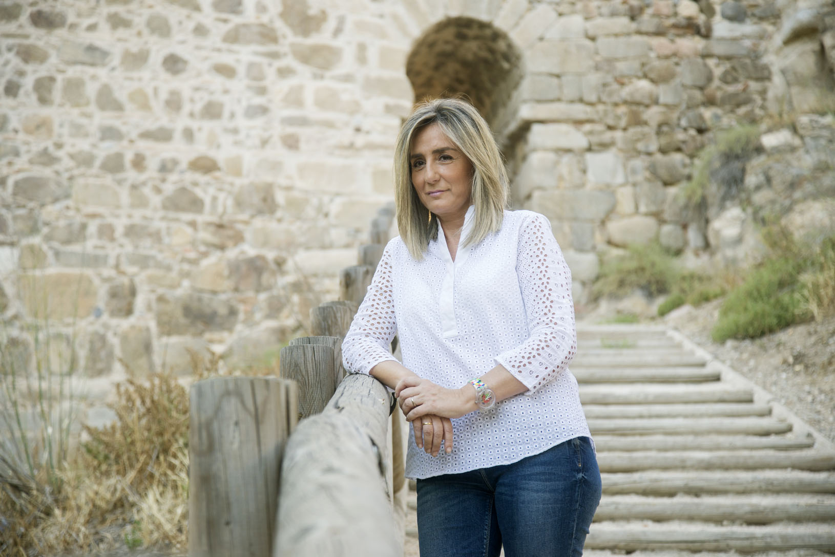 Milagros Tolón, cerca del Puente de Alcántara.