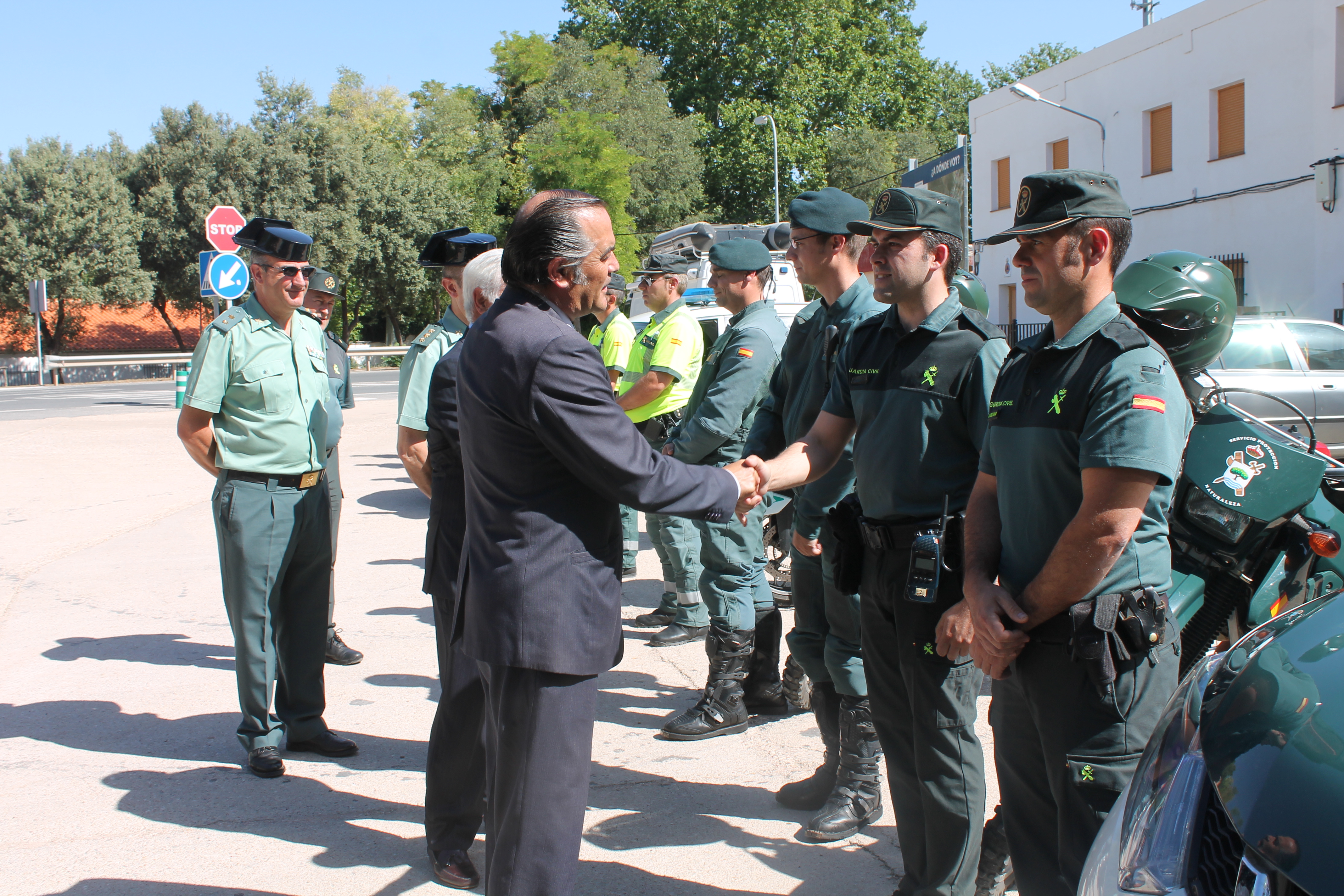 Gregorio ha visitado el dispositivo de la Guardia Civil en las Lagunas de Ruidera