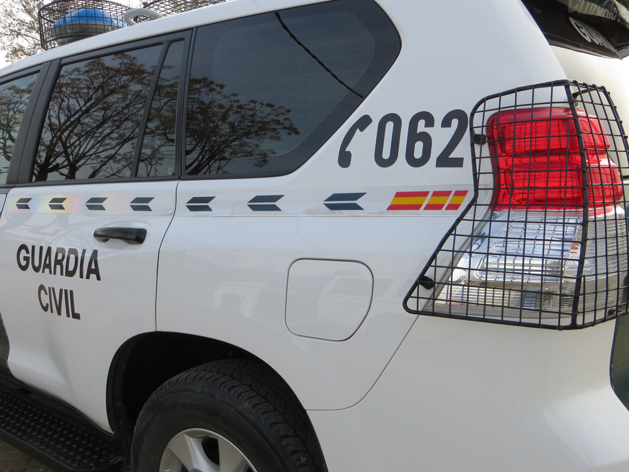 Imagen de un vehículo de la Guardia Civil. Ayna