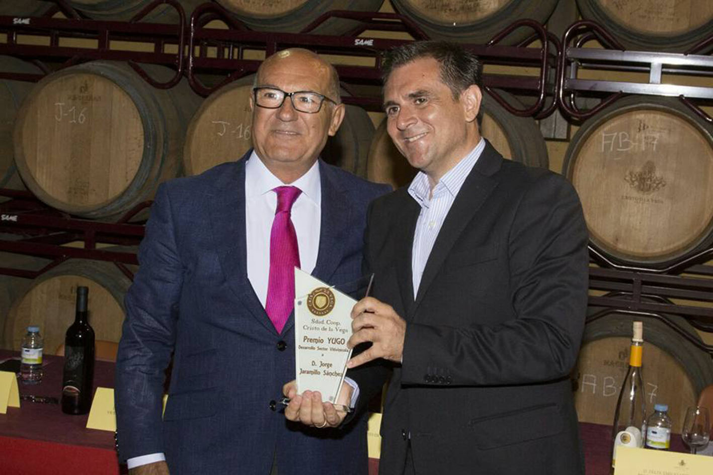 Jaramillo recibió el galardón de la cooperativa Cristo de la Vega