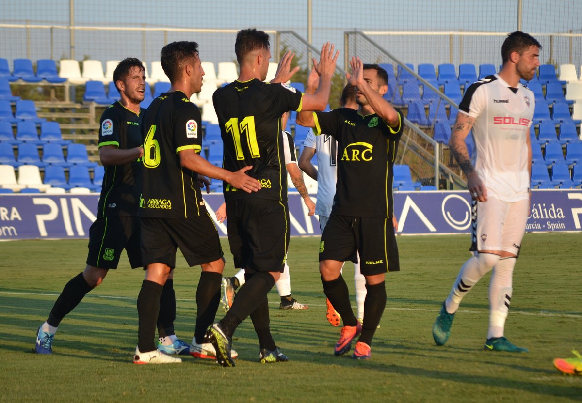 Amistoso de pretemporada entre el Alcorcón y el Albacete Balompié.