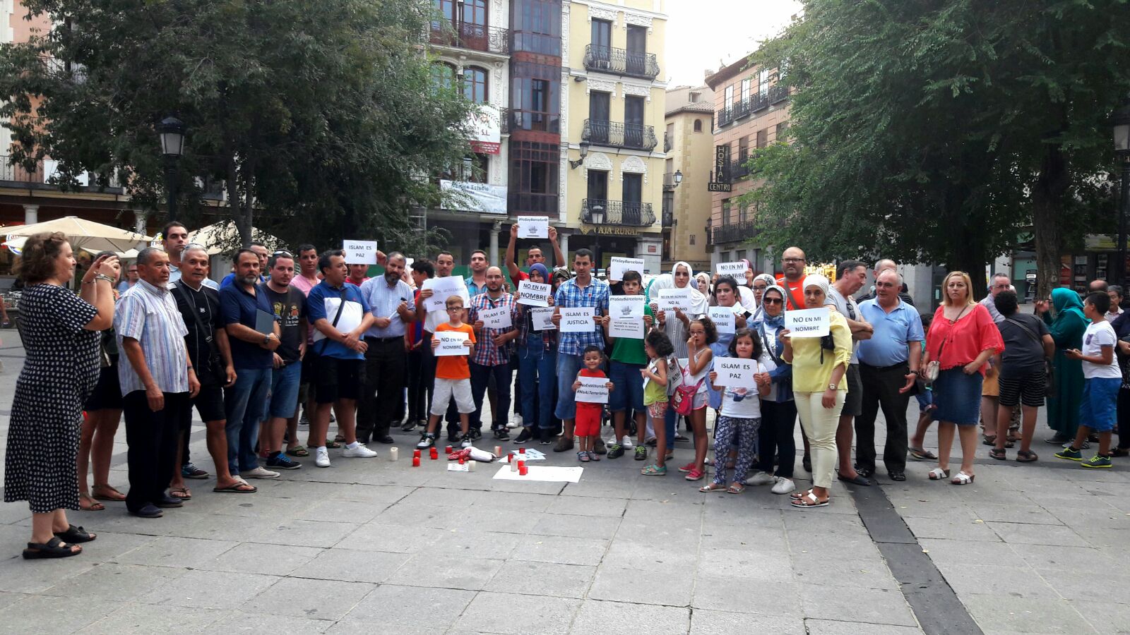 Manifestación en Toledo contra los atentados de Cataluña.