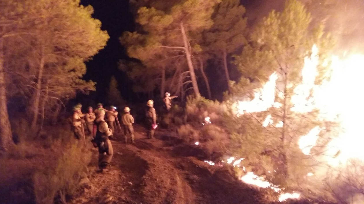 Criticas de los bomberos de Albacete a la forma de extinguir el fuego de Yeste