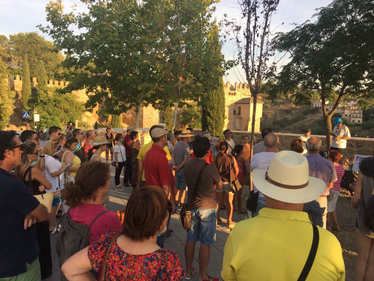 Protesta en Toledo por la situación del Tajo.