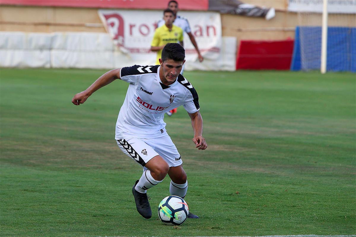 El Albacete cede a Lado al Alcoyano