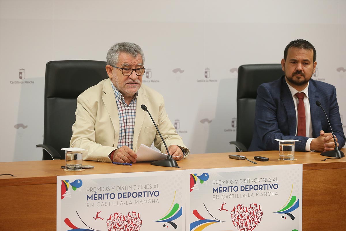 Ángel Felpeto (izquierda) y Amores, presentando las novedades de los Premios al Deporte