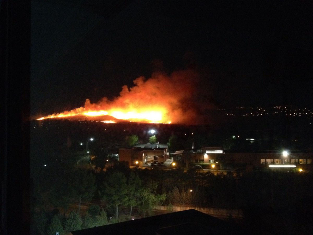 Las llamas, a la entrada de la ciudad de Guadalajara