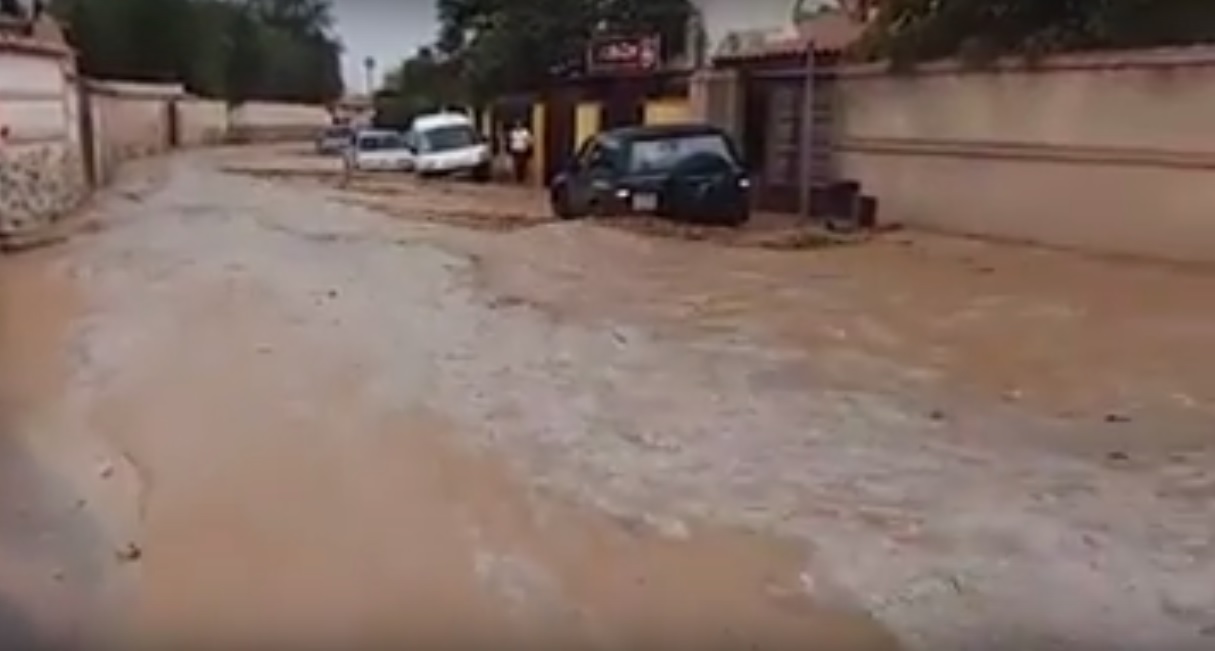 Las calles de Cobisa convertidas en ríos.