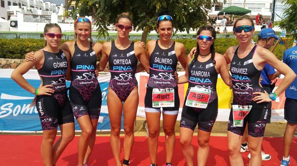 Las chicas del Bicicletas Pina Tritoledo, en el Nacional de relevos por parejas