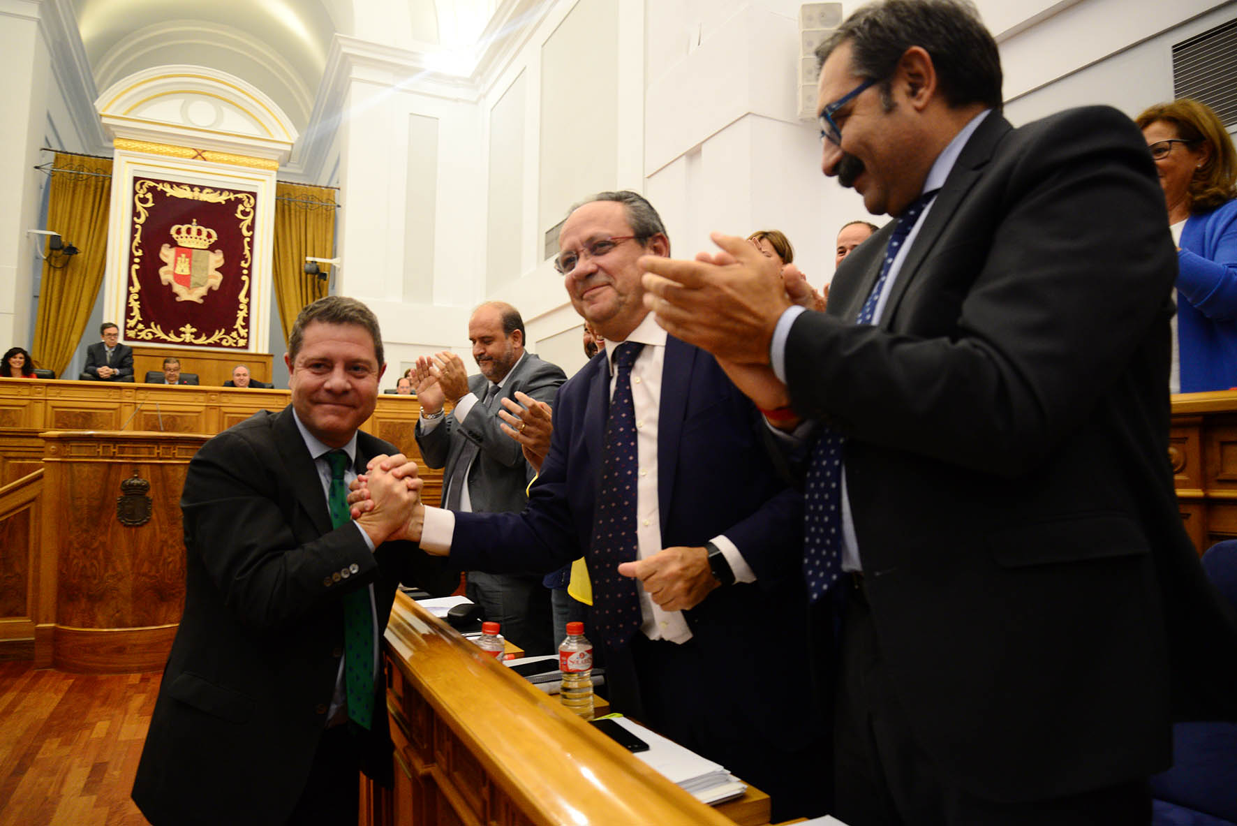 Aprobados los Presupuestos de 2017, 8.941 millones para que el Gobierno ...