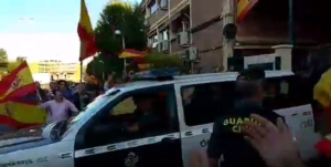 Muestras de apoyo a la Guardia Civil