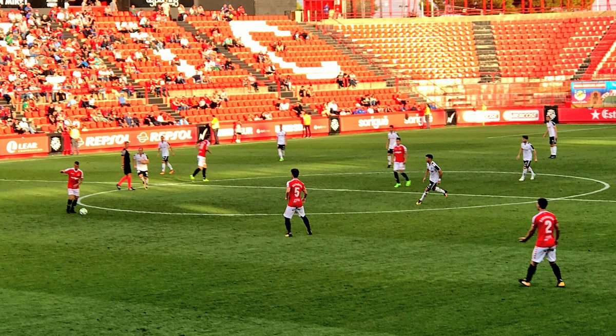 El Nastic dio cuenta del Albacete por 3-1