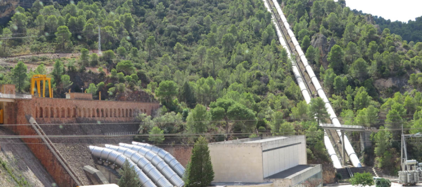 Imagen del Salto de Bolarque, a través del cual el agua de va desde Entrepeñas y Buendía hasta el canal del Trasvase Tajo-Segura.