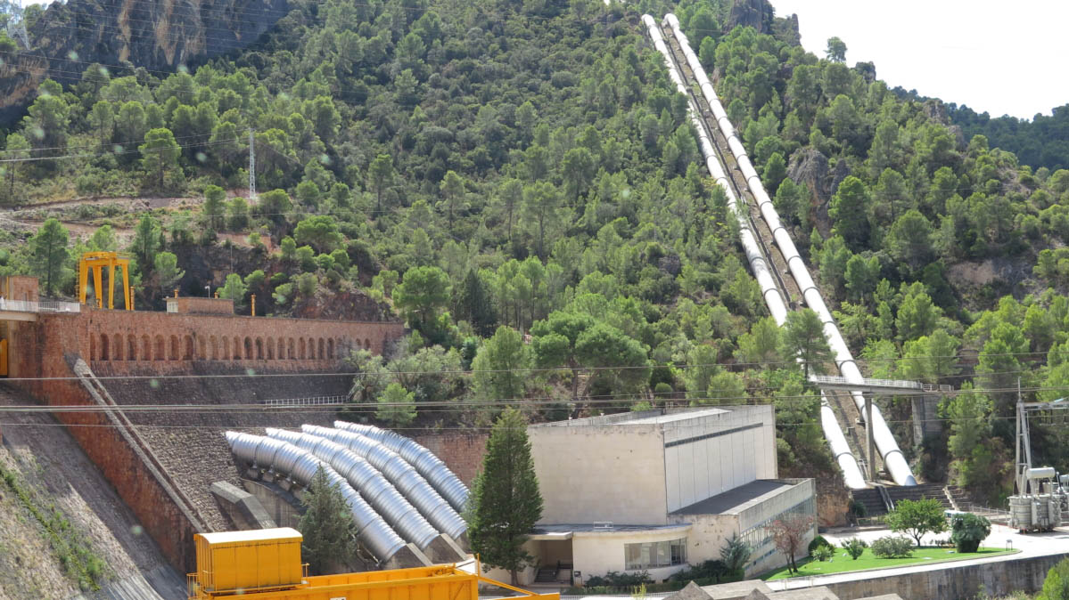 Imagen del Salto de Bolarque, a través del cual el agua de va desde Entrepeñas y Buendía hasta el canal del Trasvase Tajo-Segura.
