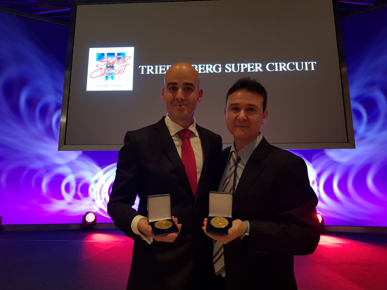 Iván Ferrero y Jesús María García, premiados en los Trierenberg Super Circuit