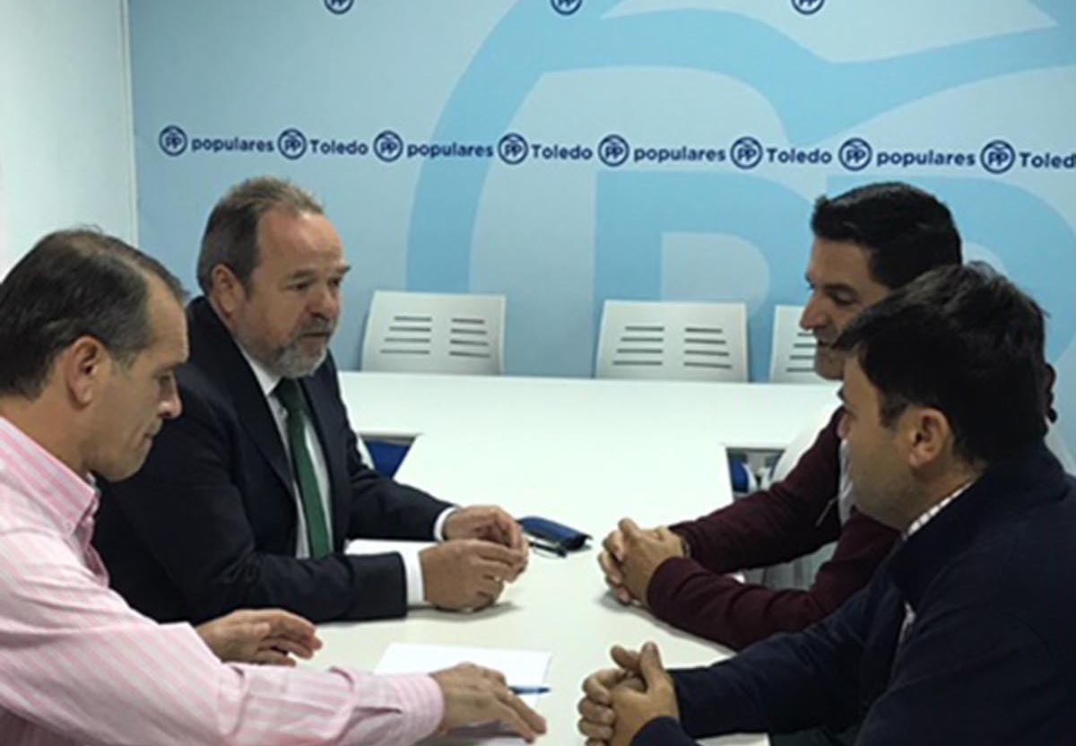 Labrador se reunió con los representantes de Radiotaxi