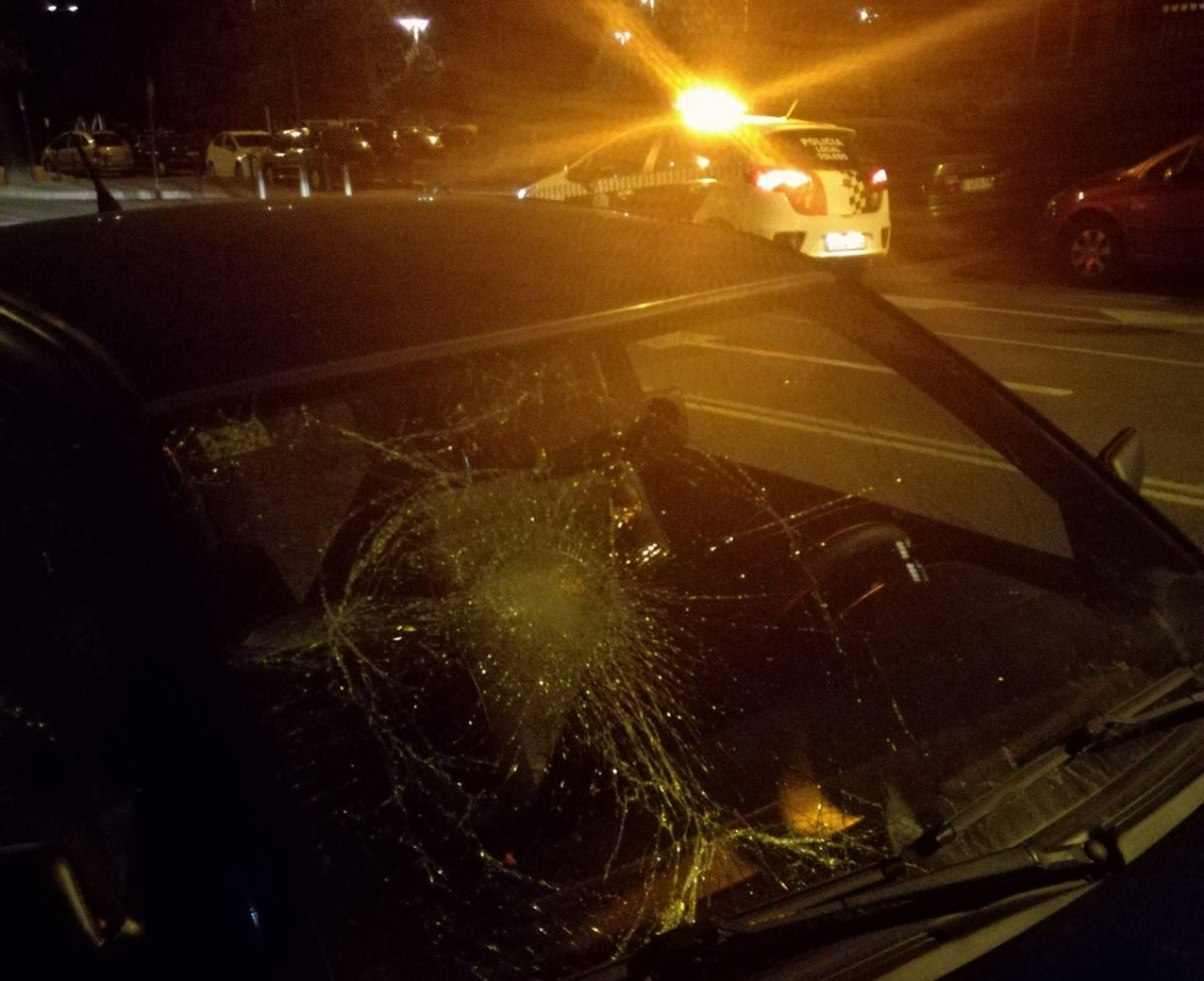Imagen del vehículo con el que atropellaron a un joven en el Polígono de Toledo.
