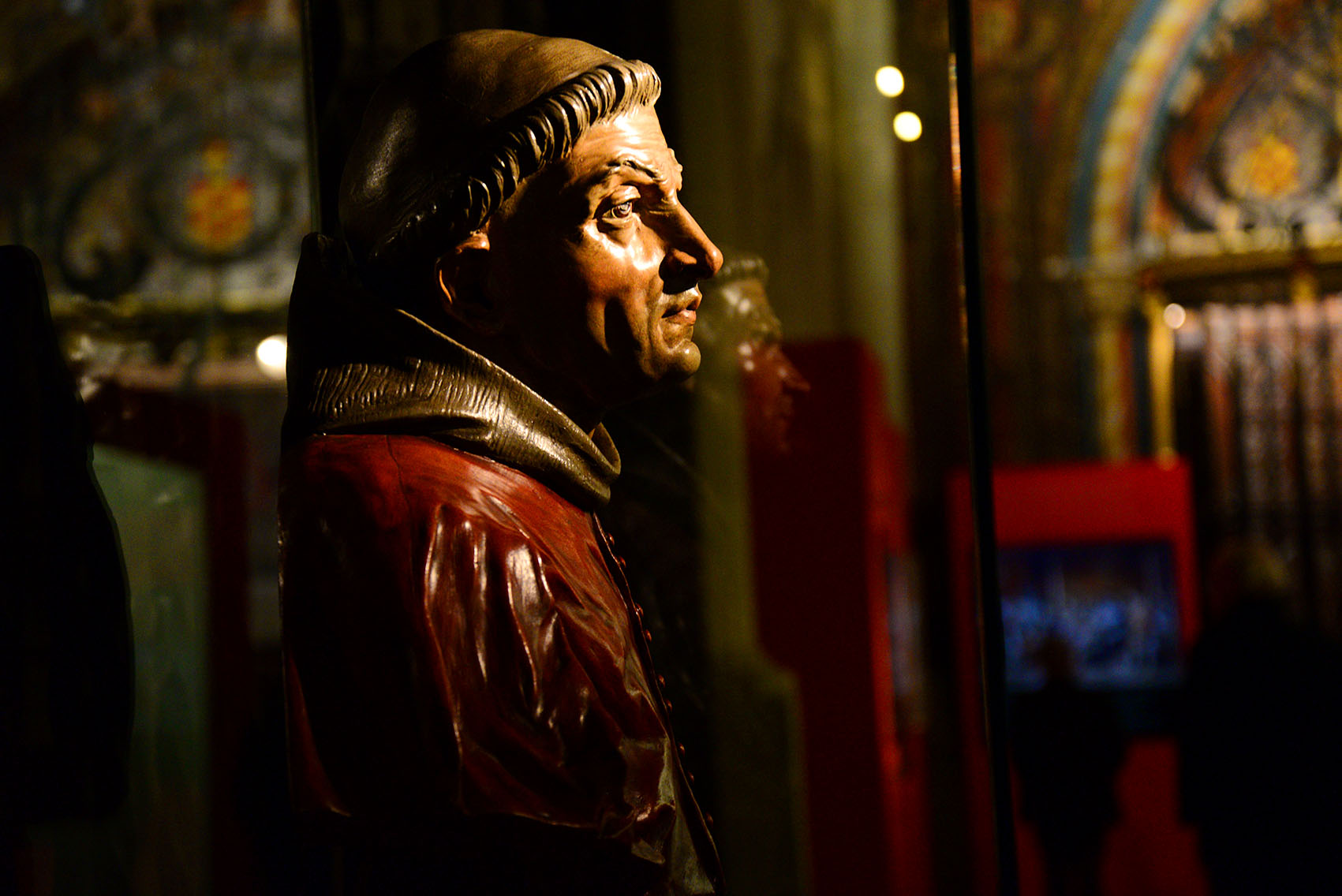 Busto del cardenal Cisneros.