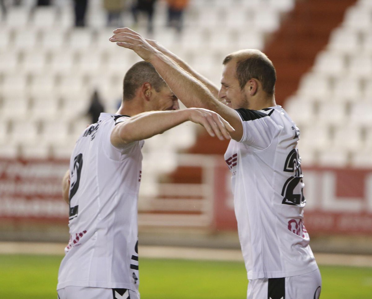 Zozulia, festejando su gol contra el Sporting