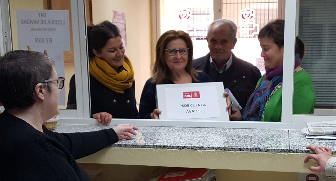 Entrega de avales del próximo segretario general del PSOE en Cuenca, Luis Carlos Sahuquillo.