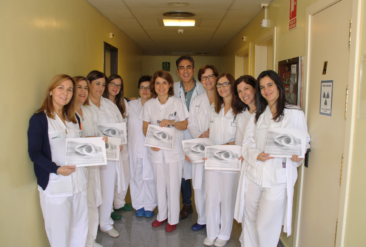 Los enfermeros del Hospital La Mancha Centro que han sido galardonados.