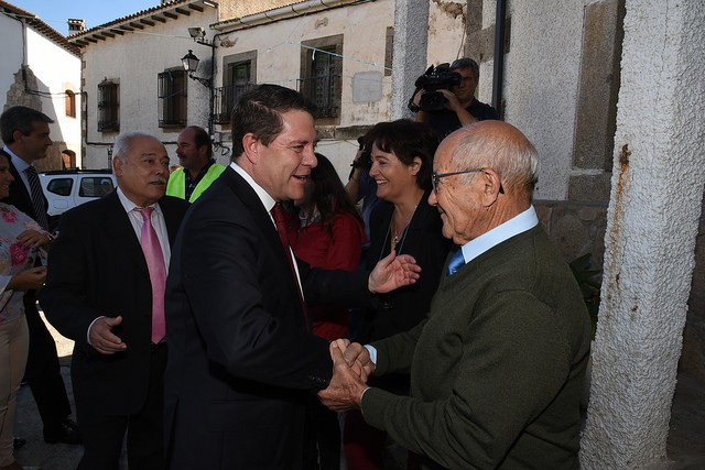 Page durante una visita a Pelahustán, en la Sierra de San Vicente