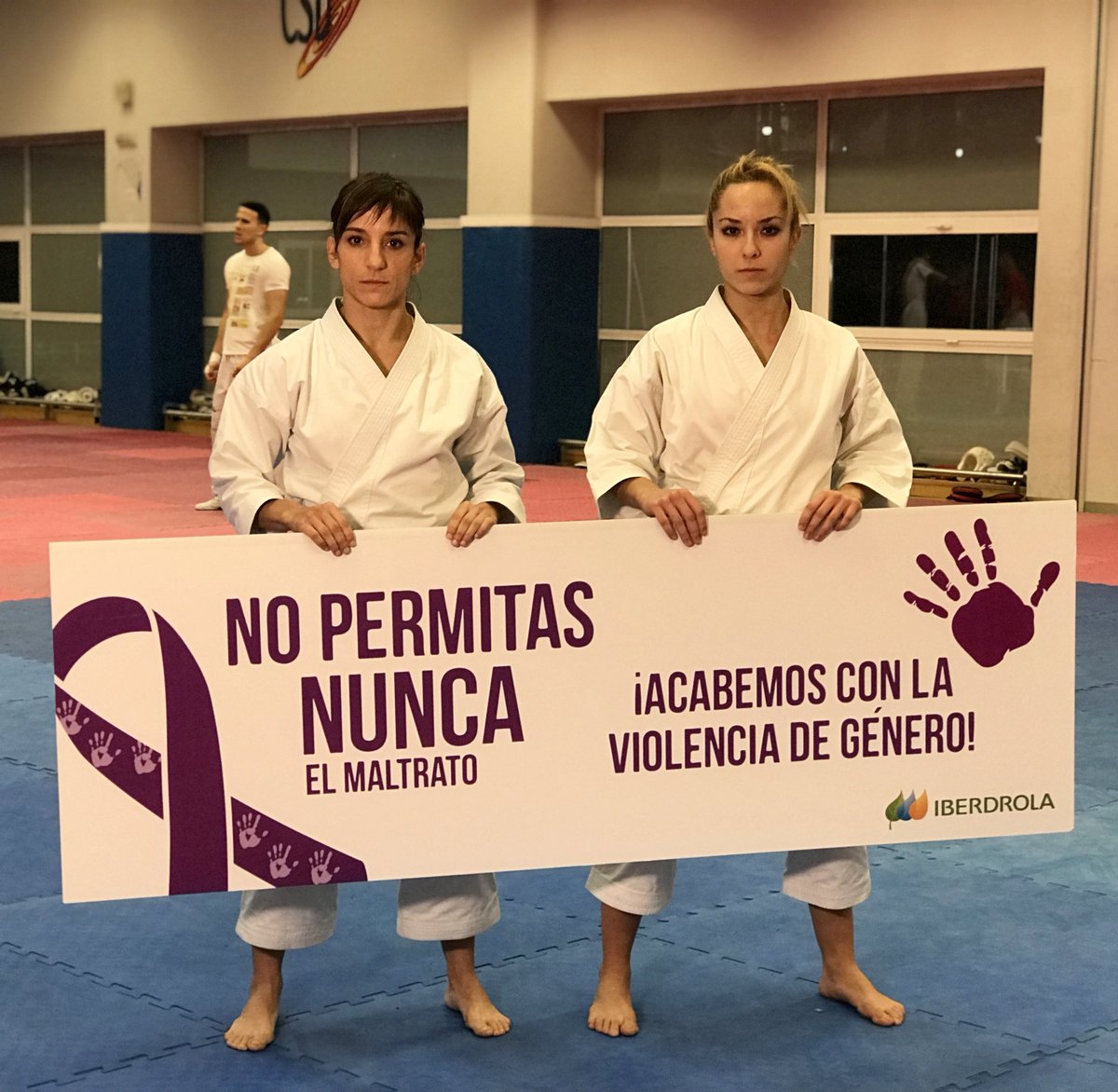 Sandra Sánchez (izquierda), bronce en el Open de Okinawa