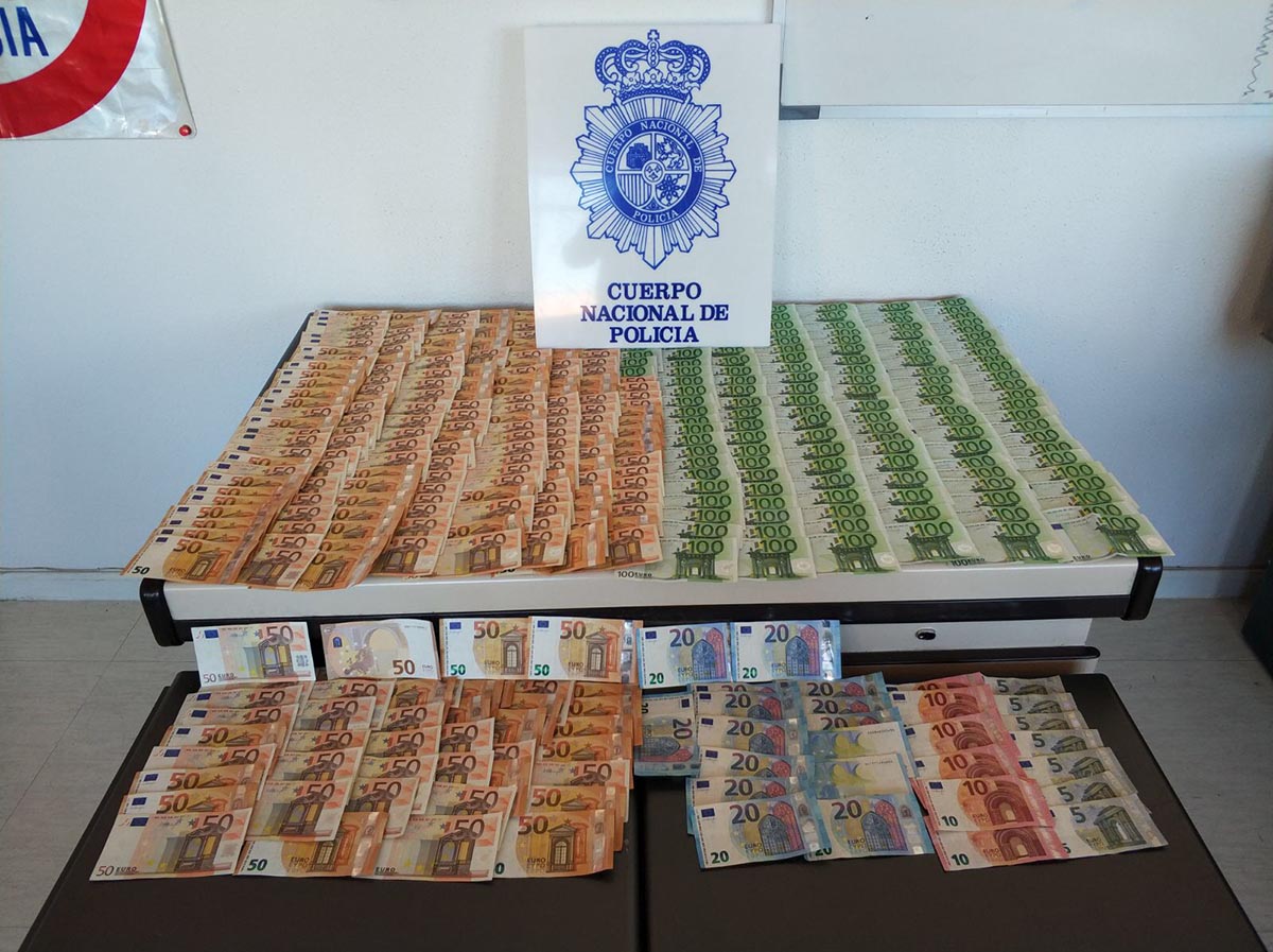 Los agentes intervinieron más de 25.000 euros en efectivo