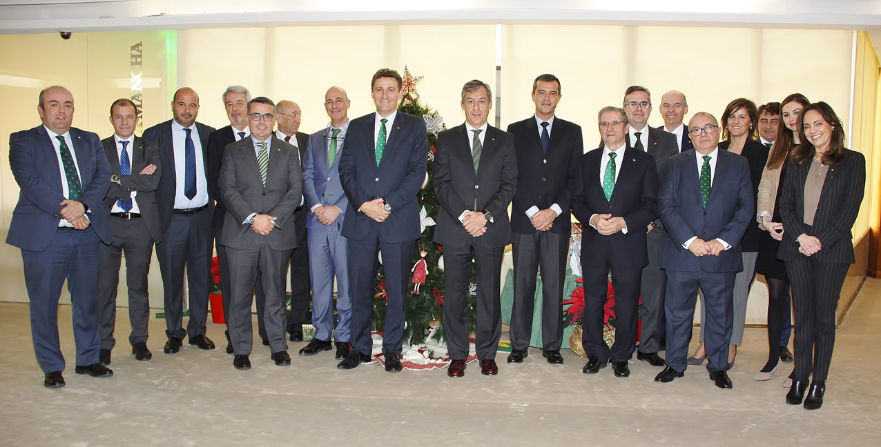 Foto de familia del Patronato de la Fundación Caja Rural CLM.